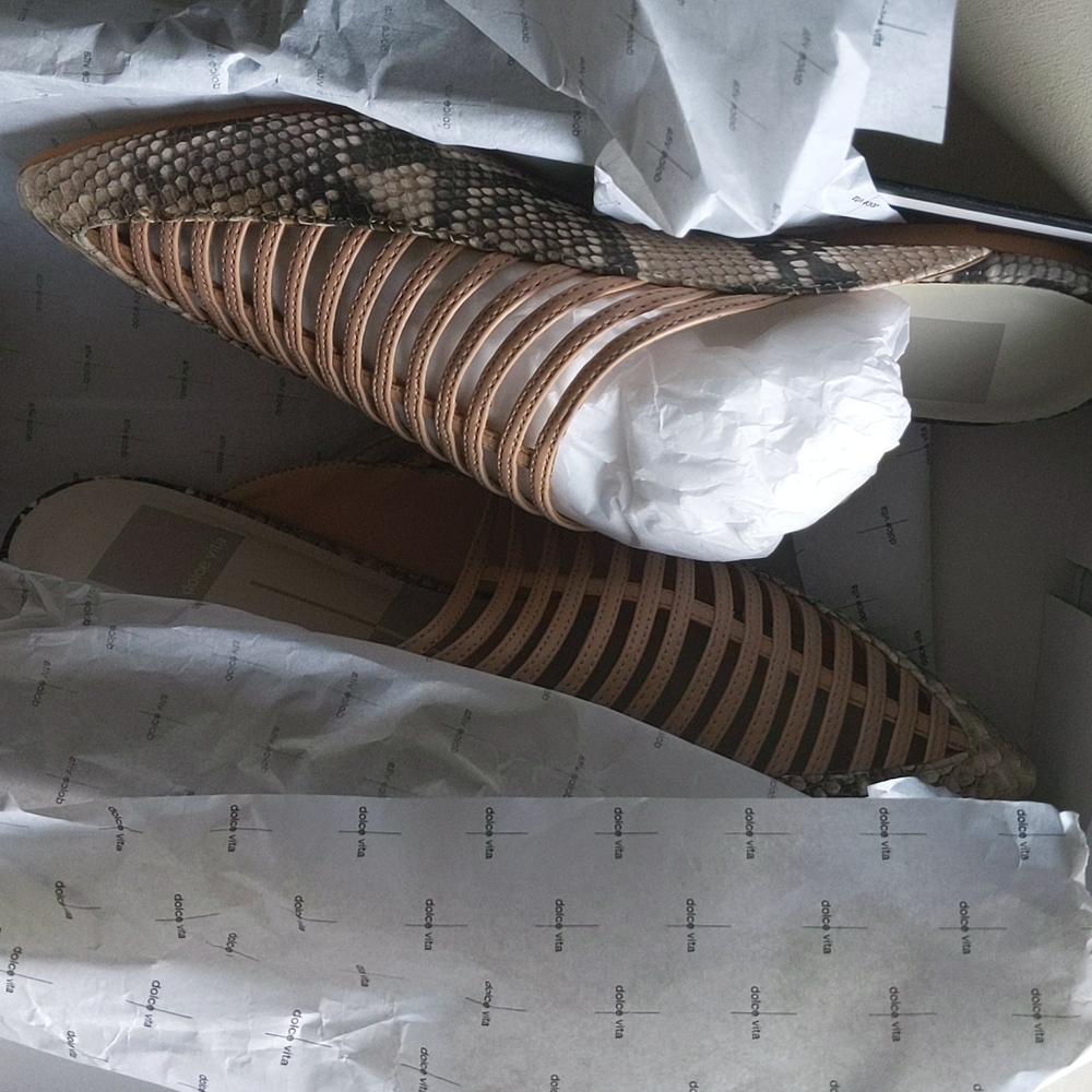 Dolce Vita Kaori Leather Mules - Picture 9 of 12